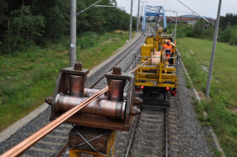 Oberleitungsmontage im Fernverkehr