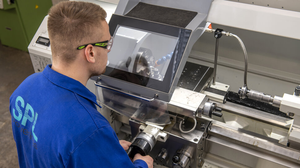 Industrial mechanics during education